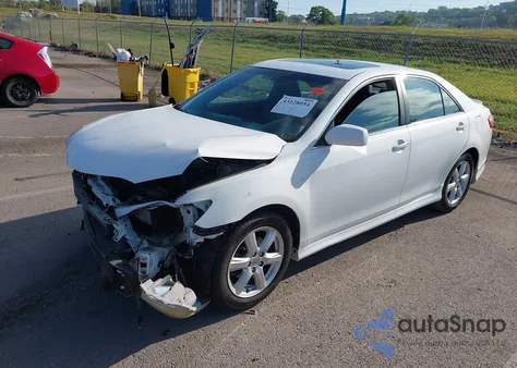 2009 Toyota Camry Se/Le/Xle z USA, uszkodzony, nr VIN 4T1BE46K79U891741